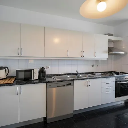 Apartament Princesa Dona Amelia By An Island