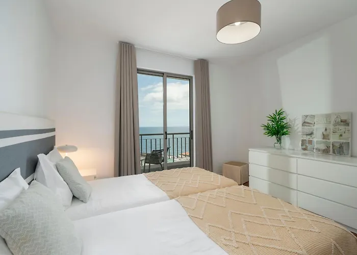 Princesa Dona Amelia By An Island *