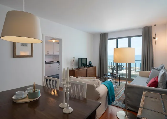 Princesa Dona Amelia By An Island דירה